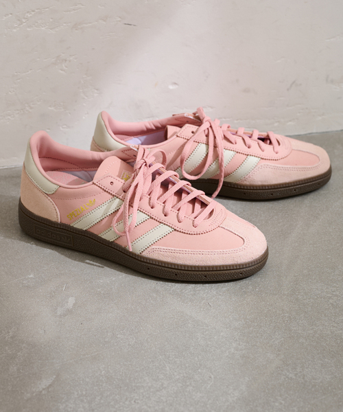 FRAMeWORK(フレームワーク)の「adidas/アディダス HANDBALL SPEZIALW(スニーカー・レディース・ピンク・25cm/24cm/23cm)」の1枚目の写真