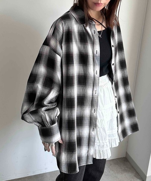 apres jour mignon(アプレジュールミニョン)の「袖ボリュームチェックシャツ【ZOZOTOWN限定アイテム】(シャツ/ブラウス・レディース・ネイビー/ホワイト系その他/ブラック系その他/ホワイト系その他2/ブラウン系その他・X-LARGE/フリー)」の15枚目の写真
