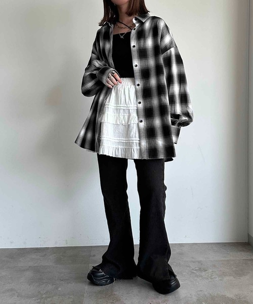 apres jour mignon(アプレジュールミニョン)の「袖ボリュームチェックシャツ【ZOZOTOWN限定アイテム】(シャツ/ブラウス・レディース・ネイビー/ホワイト系その他/ブラック系その他/ホワイト系その他2/ブラウン系その他・X-LARGE/フリー)」の18枚目の写真
