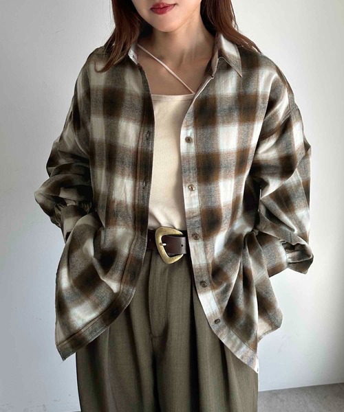apres jour mignon(アプレジュールミニョン)の「袖ボリュームチェックシャツ【ZOZOTOWN限定アイテム】(シャツ/ブラウス・レディース・ネイビー/ホワイト系その他/ブラック系その他/ホワイト系その他2/ブラウン系その他・X-LARGE/フリー)」の6枚目の写真