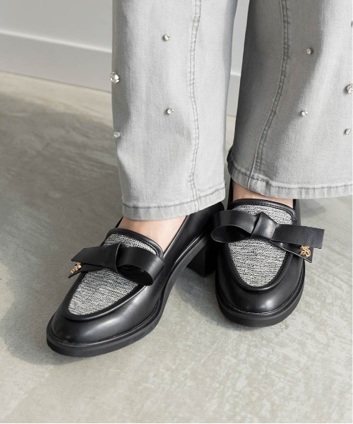 RANDA（ランダ）の「リボンデザインボリュームローファー（ローファー・レディース・アイボリー/ブラック・24/23/22.5/23.5/24.5/25）」の7枚目の写真