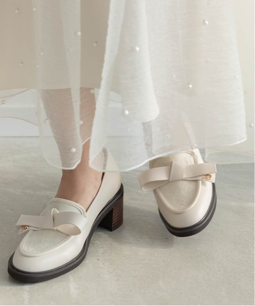 RANDA（ランダ）の「リボンデザインボリュームローファー（ローファー・レディース・アイボリー/ブラック・24/23/22.5/23.5/24.5/25）」の15枚目の写真