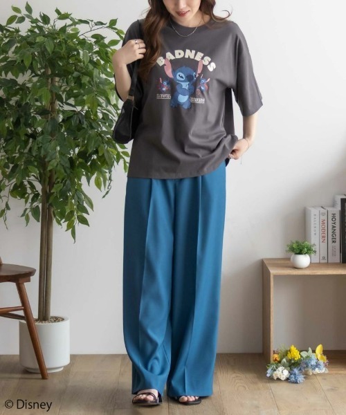 Disney(ディズニー)の「Disney キャラクタープリント刺繍Tシャツ(Tシャツ/カットソー・レディース・スミクロ/オートミール/グレー系/オフホワイト・フリー)」の20枚目の写真