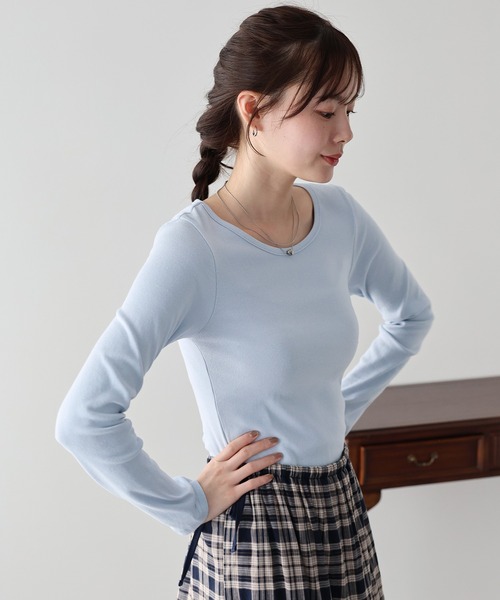 BLUEEAST(ブルーイースト)の「《新色追加》クルーネックカラーTシャツ(Tシャツ/カットソー・レディース・ホワイト/ブラック/イエロー/ピンク/ブルー・MEDIUM)」の4枚目の写真