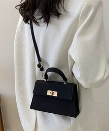 ampm（エーエムピーエム）の「ミニショルダーバッグフェイクレザー（ショルダーバッグ）」