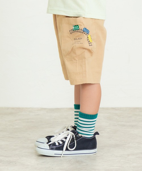 DILASH(ディラッシュ)の「電車刺繍5分丈パンツ(その他パンツ・キッズ・ベージュ/ブルー・80/90/100/110/120/130)」の3枚目の写真