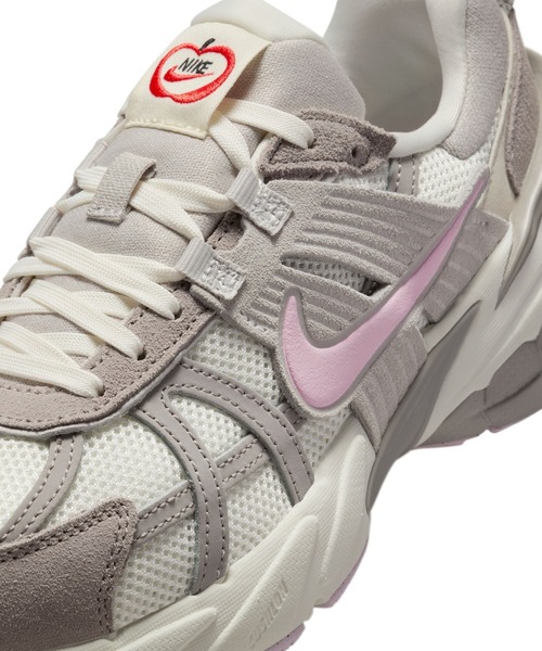 セール】NIKE WMNS V2K RUN HV5997-161（スニーカー）｜NIKE（ナイキ