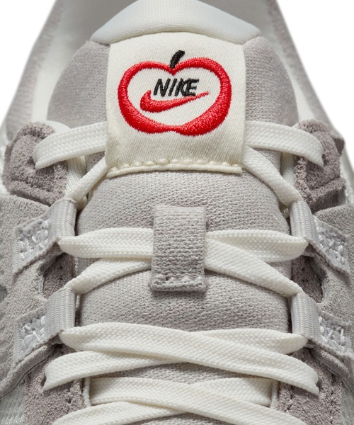 セール】NIKE WMNS V2K RUN HV5997-161（スニーカー）｜NIKE（ナイキ