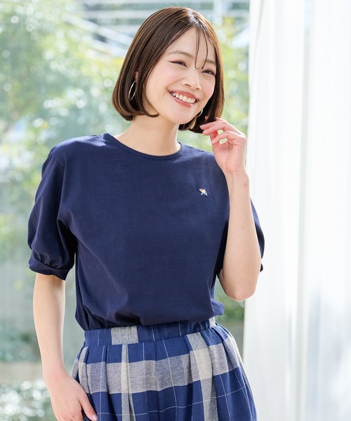 Arnold Palmer(アーノルドパーマー)の「パフスリーブ ラウンドテール Tシャツ(Tシャツ/カットソー・レディース・ブラック/ライトグリーン/ホワイト/ネイビー・M/L/S)」の4枚目の写真