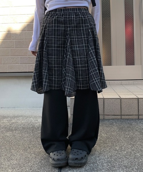 anyonemore（エニワンモア）の「チェック柄アンバランスミディスカート（スカート・レディース・ブラック・FREE）」の2枚目の写真