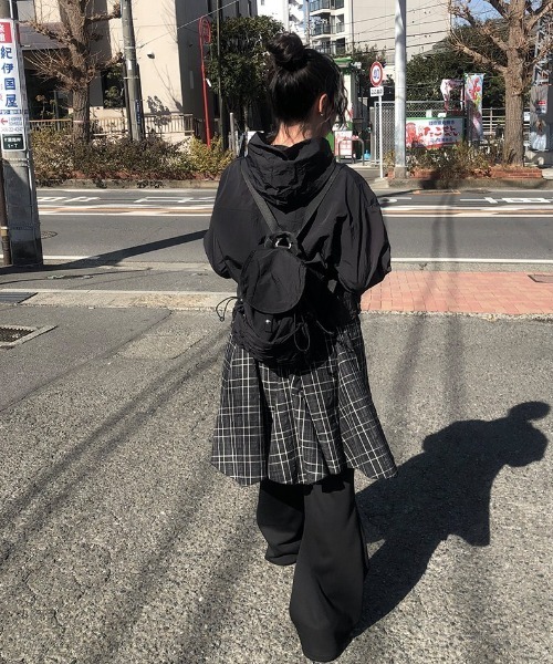 anyonemore（エニワンモア）の「チェック柄アンバランスミディスカート（スカート・レディース・ブラック・FREE）」の9枚目の写真