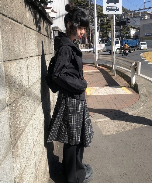 anyonemore（エニワンモア）の「チェック柄アンバランスミディスカート（スカート・レディース・ブラック・FREE）」の8枚目の写真