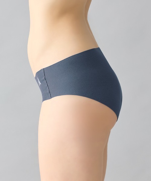 adidas（アディダス）の「adidas/アディダス スポーツブラ ハーフショーツ 完全無縫製でチクチクしにくい（ショーツ・レディース・ブラック/ライトグレー/ブルー系その他/ラベンダー・MEDIUM/LARGE/X-LARGE）」の12枚目の写真