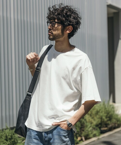 Firsthand(ファーストハンド)の「Firsthand/ファーストハンド 7.3オンス ダメージ加工 バックプリント ショートスリーブTシャツ / ワンポイント刺繍 / オーバーサイズ クルーネック 半袖Tシャツ(Tシャツ/カットソー・メンズ・グレー/ホワイト/ブラック・L/M)」の6枚目の写真