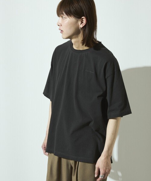 Firsthand(ファーストハンド)の「Firsthand/ファーストハンド 7.3オンス ダメージ加工 バックプリント ショートスリーブTシャツ / ワンポイント刺繍 / オーバーサイズ クルーネック 半袖Tシャツ(Tシャツ/カットソー・メンズ・グレー/ホワイト/ブラック・L/M)」の17枚目の写真