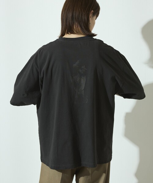 Firsthand(ファーストハンド)の「Firsthand/ファーストハンド 7.3オンス ダメージ加工 バックプリント ショートスリーブTシャツ / ワンポイント刺繍 / オーバーサイズ クルーネック 半袖Tシャツ(Tシャツ/カットソー・メンズ・グレー/ホワイト/ブラック・L/M)」の19枚目の写真