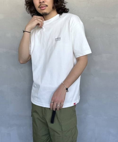 Manhattan Portage（マンハッタンポーテージ）の「[MANHATTAN PORTAGE/マンハッタンポーテージ] スカイラインワンポイントロゴ ショートスリーブTシャツ（Tシャツ/カットソー・レディース・ホワイト/ライトグレー/ブラック・S/M/L/XL）」の21枚目の写真