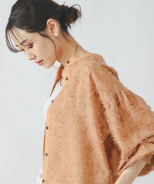 GLOBAL WORK（グローバルワーク）の「ジャガードブラウス長袖/290652（シャツ/ブラウス・レディース・ピンク系その他/チャコール/アイボリー・MEDIUM/LARGE）」の16枚目の写真