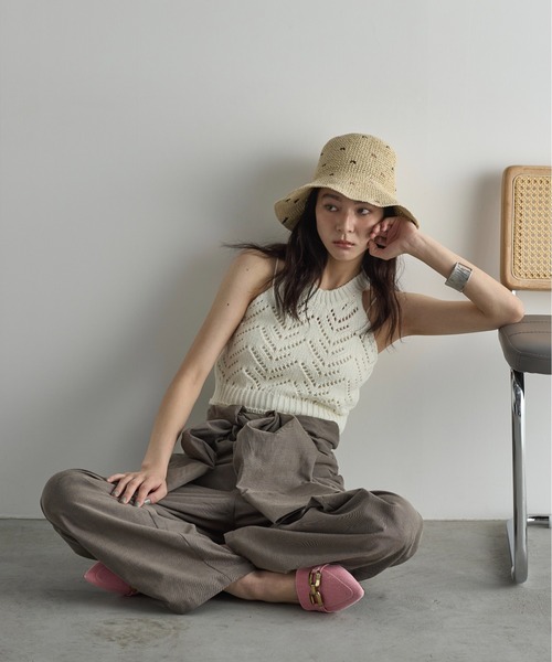 THE YOn（ザヨン）の「針抜きジャガードアメスリニットトップス（タンクトップ・レディース・ライトグリーン/オフホワイト/ブラック・FREE）」の13枚目の写真