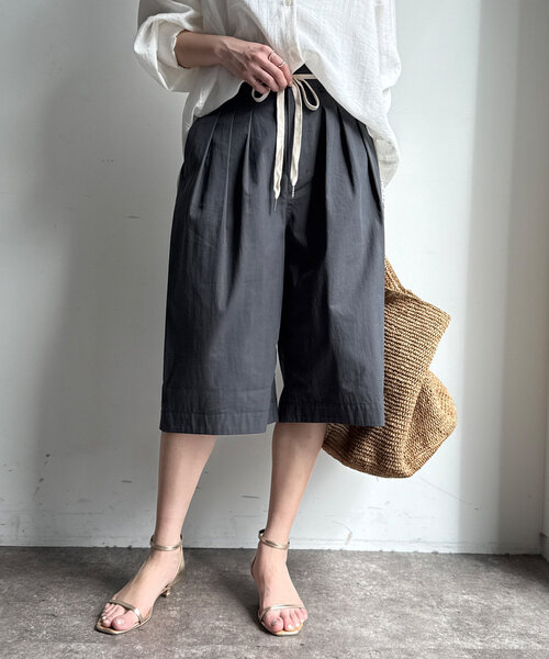 DouDou（ドゥドゥ）の「ハーフパンツ（その他パンツ・レディース・チャコールグレー/ベージュ・FREE）」の2枚目の写真