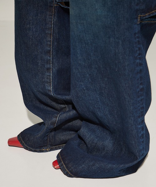 JOHN LAWRENCE SULLIVAN(ジョンローレンスサリバン)の「【JOHN LAWRENCE SULLIVAN/ジョンローレンスサリバン】WASHED DENIM CUT OUT WIDE PANTS/カットデニムワイドパンツ(デニムパンツ・レディース・ダークインディゴブルー/ブラック・XS/M/S)」の19枚目の写真