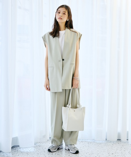 Breath TOPKAPI(ブレストプカピ)の「【Breath TOPKAPI】シュリンクレザー ノットハンドル トートバッグ(トートバッグ・レディース・ホワイト/ブラック/グレイッシュベージュ/クリーム・FREE)」の6枚目の写真