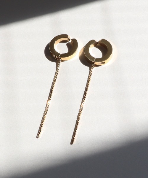 VATSURICA（バツリカ）の「〈VATSURICA〉金属アレルギー対応 / サージカルステンレス / チェーン フープ ワンタッチイヤリング（イヤリング・レディース・ゴールド/シルバー・FREE）」の3枚目の写真