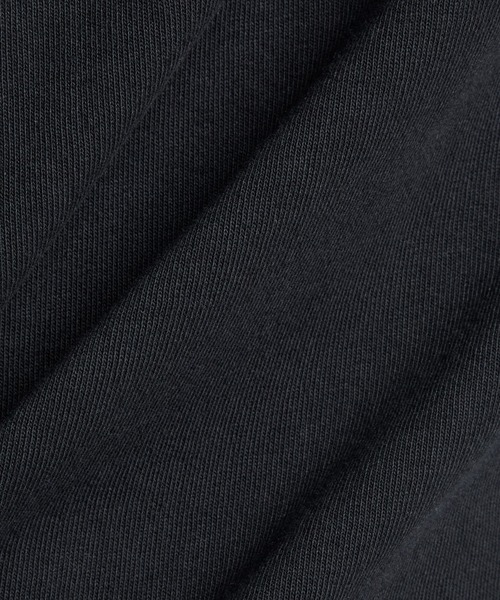 NEW BALANCE(ニューバランス)の「New Balance X Debut Sculpture ショートスリーブTシャツ(Tシャツ/カットソー・メンズ・ブラック/アイボリー・SMALL/MEDIUM/LARGE/X-LARGE/XX-LARGE)」の8枚目の写真