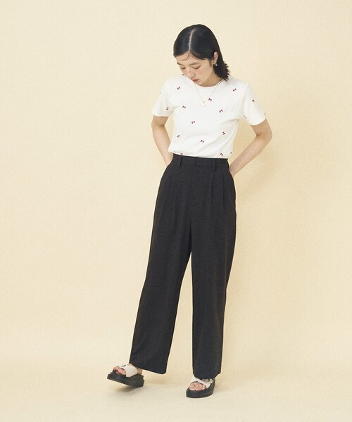 FREAK'S STORE(フリークスストア)の「ミニリボン刺繍Tシャツ(Tシャツ/カットソー・レディース・ブラック/グレー/オフホワイト・フリ-)」の11枚目の写真