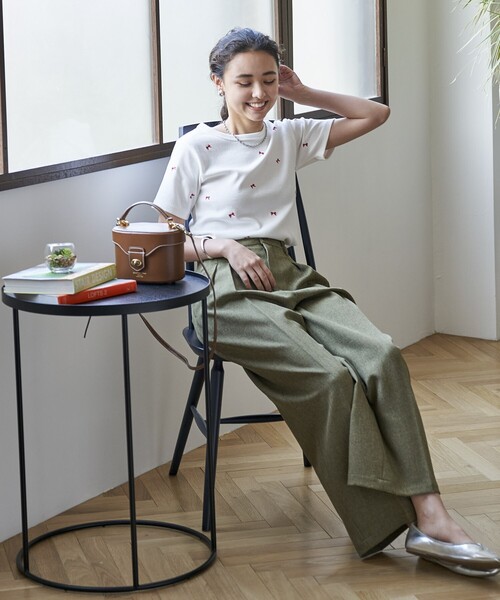 FREAK'S STORE(フリークスストア)の「ミニリボン刺繍Tシャツ(Tシャツ/カットソー・レディース・ブラック/グレー/オフホワイト・フリ-)」の16枚目の写真