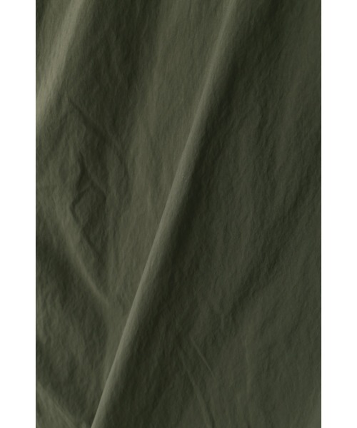 MARGARET HOWELL(マーガレットハウエル)の「LIGHTWEIGHT NYLON POPLIN BLOUSON(ナイロンジャケット・メンズ・ベージュ系その他3/カーキ・LARGE/X-LARGE/MEDIUM)」の13枚目の写真