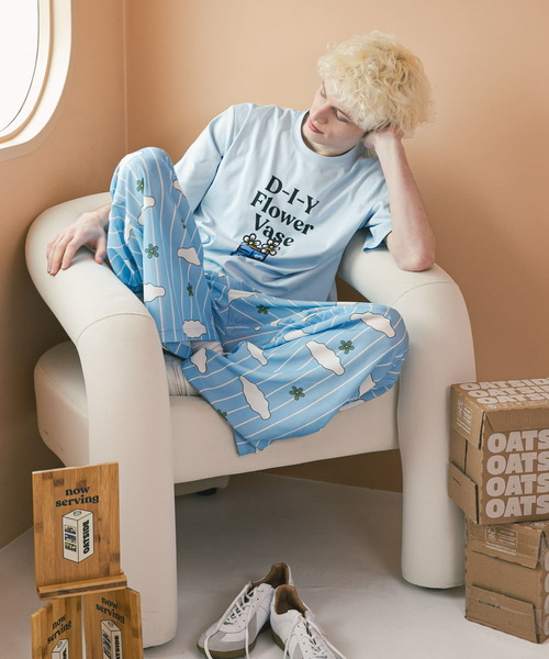 SENSE OF PLACE by URBAN RESEARCH（センスオブプレイスバイアーバンリサーチ）の「『別注』OATSIDE×SENSE OF PLACE　グラフィックショートスリーブ Tシャツ A（Tシャツ/カットソー・メンズ・ホワイト/ブラック/ライトブルー・MEDIUM/LARGE）」の7枚目の写真