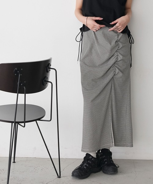 forksy.（フォルクシー）の「【forksy.】ギャザリングデザイン カットロングスカート（スカート・レディース・ライトグリーン/ライトパープル/ブラック系・FREE）」の2枚目の写真