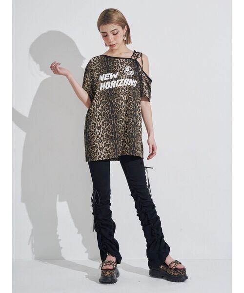 EVRIS（エヴリス）の「ドロストギャザーリブフレアパンツ（その他パンツ・レディース・ブラック/ブルー・FREE）」の22枚目の写真