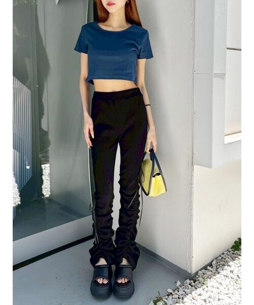 EVRIS（エヴリス）の「ドロストギャザーリブフレアパンツ（その他パンツ・レディース・ブラック/ブルー・FREE）」の17枚目の写真