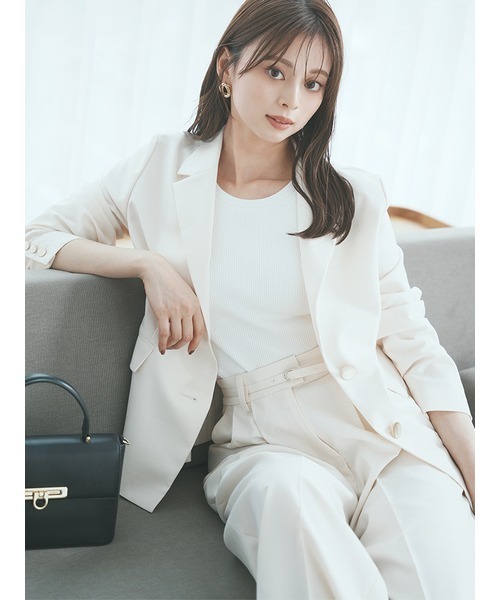 SNIDEL（スナイデル）の「カップ付きタンクトップ（タンクトップ・レディース・ホワイト/ブラック/グレイッシュベージュ/ライトブルー・FREE）」の5枚目の写真