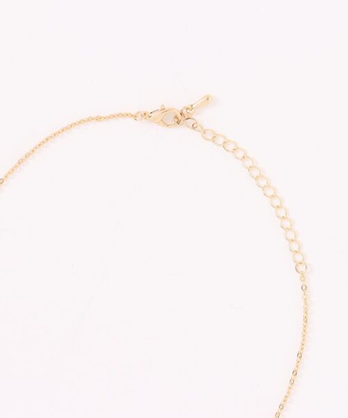FOREVER 21(フォーエバー トゥエンティーワン)の「グレープモチーフネックレス(ネックレス・レディース・ゴールド・FREE)」の5枚目の写真