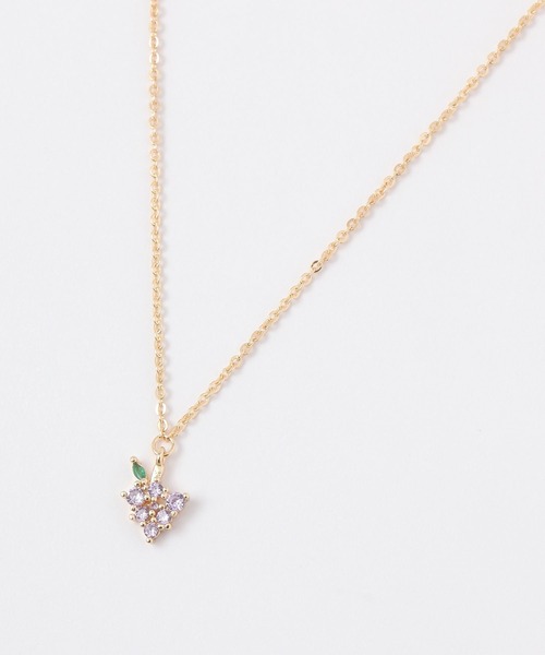 FOREVER 21(フォーエバー トゥエンティーワン)の「グレープモチーフネックレス(ネックレス・レディース・ゴールド・FREE)」の3枚目の写真