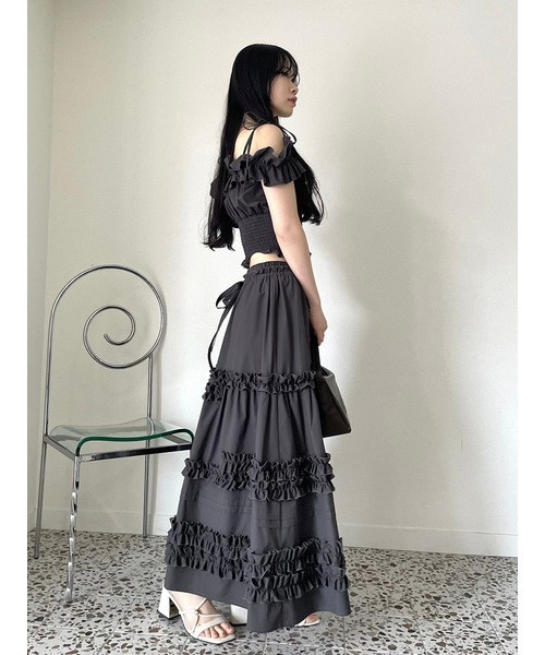 【新品未使用、タグ付き】 LILY BROWN 2wayデコルテフリルトップス 2wayデコルテフリルトップス（カットソー/Tシャツ）｜LILY BROWN