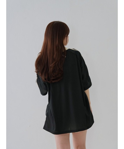 Uenui（ウニュイ）の「【 cunii 】 ロゴ刺繍バイカラースポーツTシャツ（その他トップス・レディース・レッド/ブラック・FREE）」の13枚目の写真