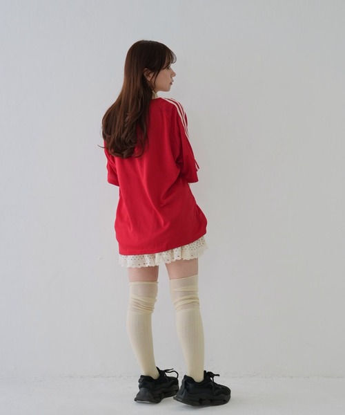 Uenui（ウニュイ）の「【 cunii 】 ロゴ刺繍バイカラースポーツTシャツ（その他トップス・レディース・レッド/ブラック・FREE）」の20枚目の写真