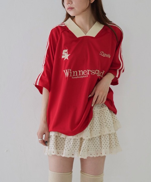 Uenui（ウニュイ）の「【 cunii 】 ロゴ刺繍バイカラースポーツTシャツ（その他トップス・レディース・レッド/ブラック・FREE）」の7枚目の写真