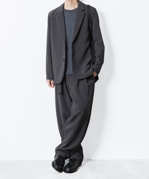 ATTACHMENT（アタッチメント）の「PE ストレッチダブルクロス ベルテッド ワイドテーパードトラウザーズ / PE STRETCH DOUBLE CLOTH BELTED WIDE TAPERD TROUSERS（スラックス・メンズ・ダークグレー/カーキ系/グレー/ブラック・3/2/1）」の5枚目の写真