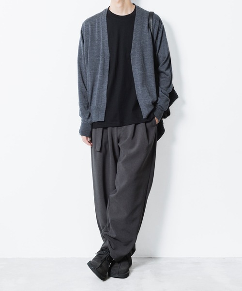 ATTACHMENT（アタッチメント）の「PE ストレッチダブルクロス ベルテッド ワイドテーパードトラウザーズ / PE STRETCH DOUBLE CLOTH BELTED WIDE TAPERD TROUSERS（スラックス・メンズ・ダークグレー/カーキ系/グレー/ブラック・3/2/1）」の8枚目の写真