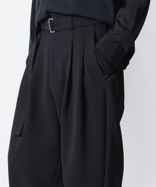 ATTACHMENT（アタッチメント）の「PE ストレッチダブルクロス ベルテッド ワイドテーパードトラウザーズ / PE STRETCH DOUBLE CLOTH BELTED WIDE TAPERD TROUSERS（スラックス・メンズ・ダークグレー/カーキ系/グレー/ブラック・3/2/1）」の18枚目の写真