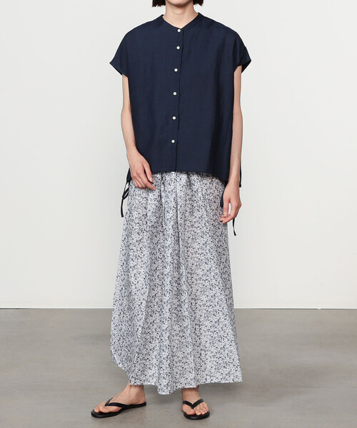 nicholson&nicholson(ニコルソンアンドニコルソン)の「nicholson & nicholson | 〈別注〉フレンチスリーブブラウス WOMEN(シャツ/ブラウス・レディース・グリーン/ネイビー/グリーン系その他/オレンジ・38)」の5枚目の写真