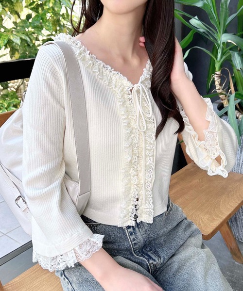 INGNI（イング）の「フリル5分袖ニットカーディガン（カーディガン/ボレロ・レディース・アイボリー/サックスブルー/ピンク・M）」の2枚目の写真