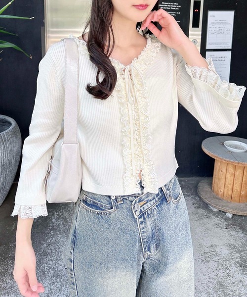 INGNI（イング）の「フリル5分袖ニットカーディガン（カーディガン/ボレロ・レディース・アイボリー/サックスブルー/ピンク・M）」の8枚目の写真