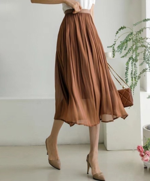 Beststore(ベストストア)の「フレアスカート マットサテン ロングスカート揺れる(スカート・レディース・ミント/ブラウン/アイボリー/ブラック・S/M/L)」の3枚目の写真
