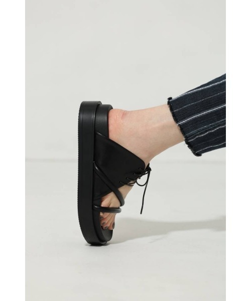 Bella lume（ベッラルーメ）の「【NK】【it】【Bella Lume(ベッラルーメ)】アーバンサンダル（サンダル・レディース・ブラック・SMALL/MEDIUM/LARGE）」の14枚目の写真